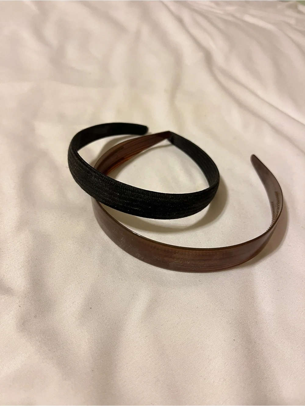 Set of 2 Plastic & Fabric Headbands Brown Black Teeth Hair Accessories